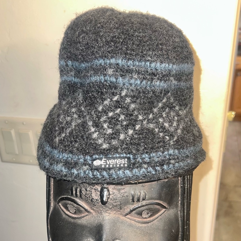 EVEREST DESIGNS Hat Knit 100% Wool Fleece Lined Beanie Cap Made in Nepal Gray